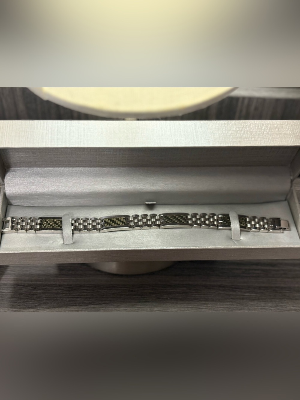 Stainless Steel Men's Bracelet with Carbon Fiber Inlay - Silver/Black